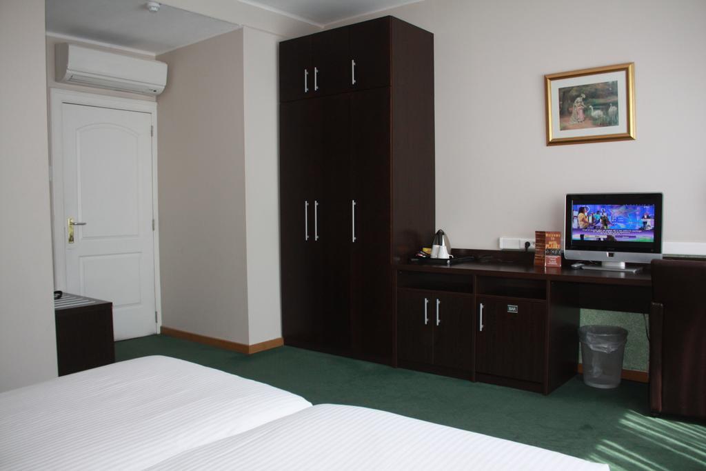 Hotel Plasky Schaerbeek Habitación foto
