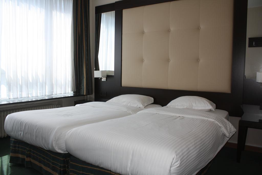 Hotel Plasky Schaerbeek Habitación foto
