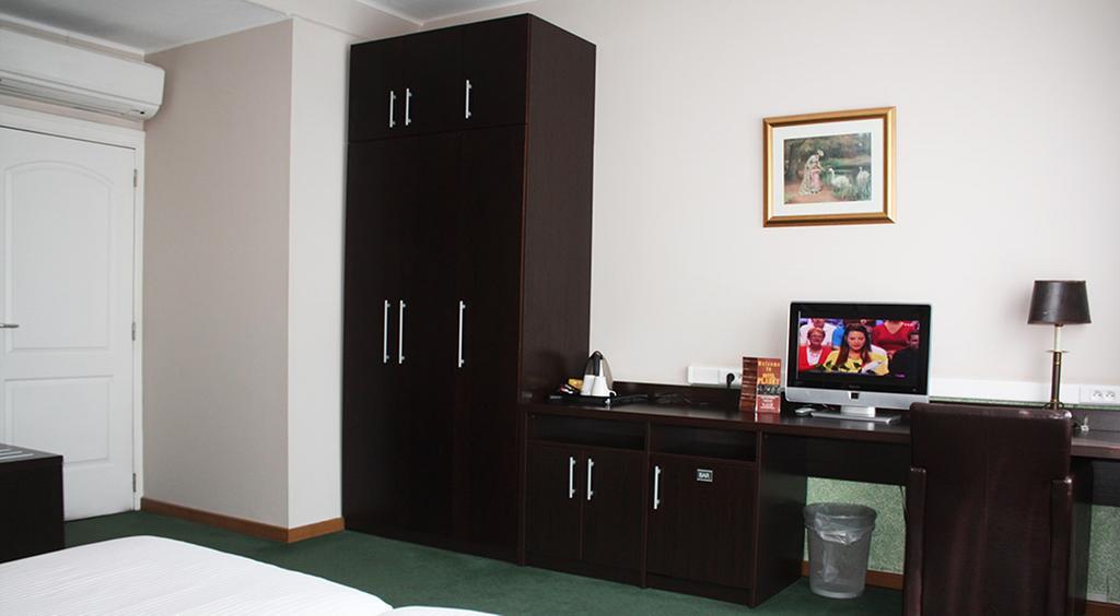 Hotel Plasky Schaerbeek Habitación foto