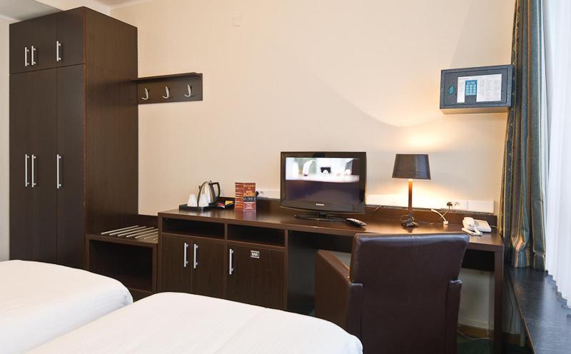 Hotel Plasky Schaerbeek Habitación foto